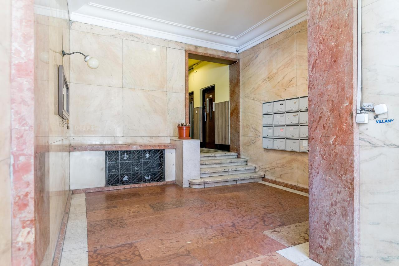 Top Of The City Apartment With Ac Budapeste Exterior foto